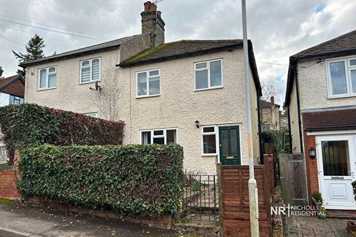 3 Bedroom Semi-Detached House To Rent In Golding Road, Sevenoaks, Kent., TN13