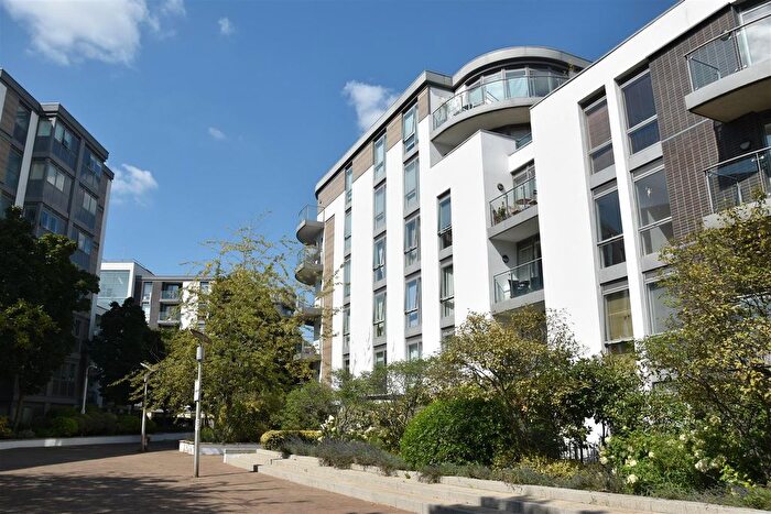 Studio For Sale In Beecham House, Clayponds Avenue, TW8
