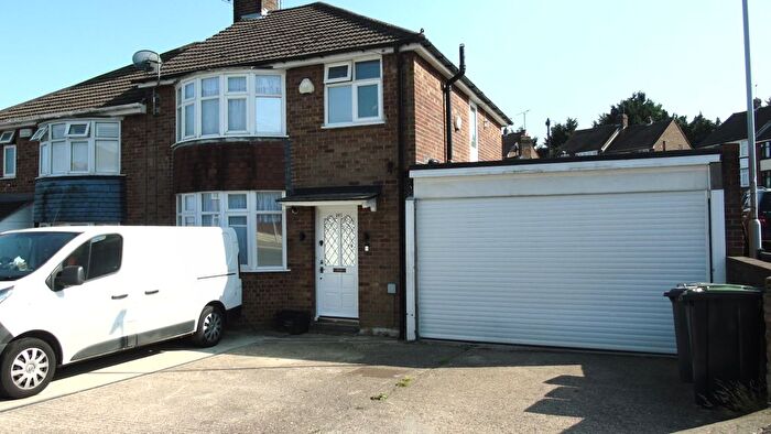 3 Bedroom Semi-Detached House To Rent In Meyrick Avenue, Luton, LU1