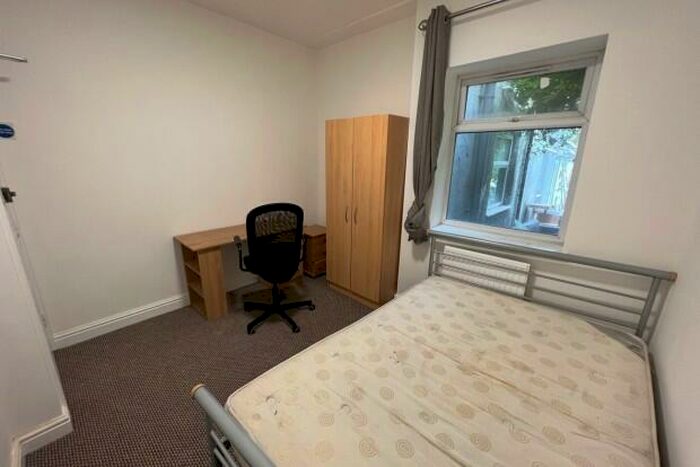 1 Bedroom Terraced House To Rent In Colum Road Cardiff, CF10