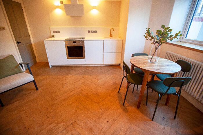 1 Bedroom Flat To Rent In Wilbraham Road Manchester, M16