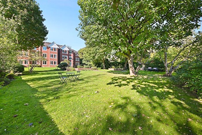 1 Bedroom Flat For Sale In Blakesley Avenue, London, W5