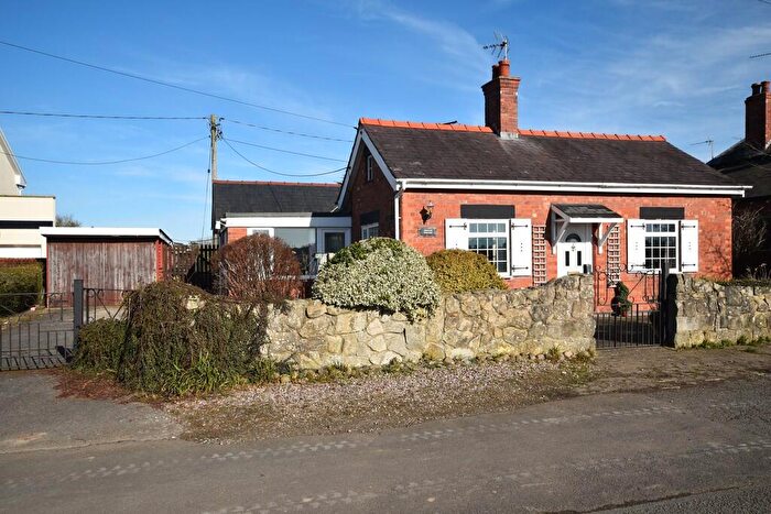 3 Bedroom Detached Bungalow For Sale In Millbrook Lane, Bangor-on-dee, Wrexham, LL13