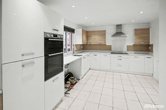 3 Bedroom End Terrace House To Rent In Portsmouth Place, Murdishaw, Runcorn, WA7