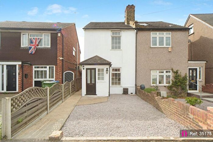 3 Bedroom Semi-Detached House For Sale In Perry Street, Dartford, DA1