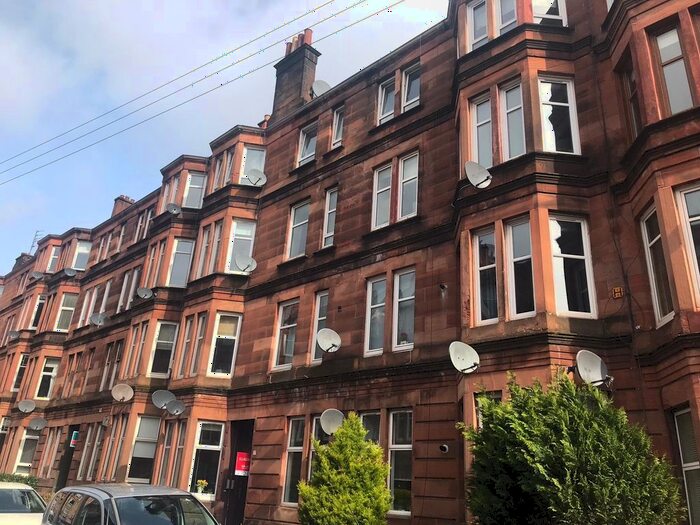 1 Bedroom Flat To Rent In Strathyre Street, Glasgow, G41