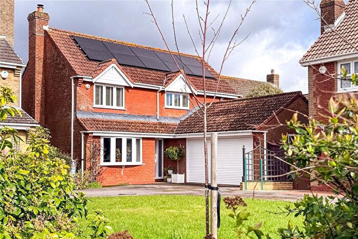 4 Bedroom Detached House For Sale In Ellingham Road, Barton On Sea, New Milton, Hampshire, BH25
