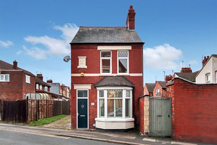 2 Bedroom Detached House For Sale In Windmill Road, Rushden, NN10