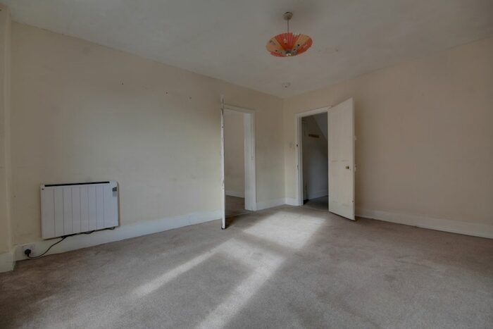 3 Bedroom Flat To Rent In Station Street, Spalding PE11