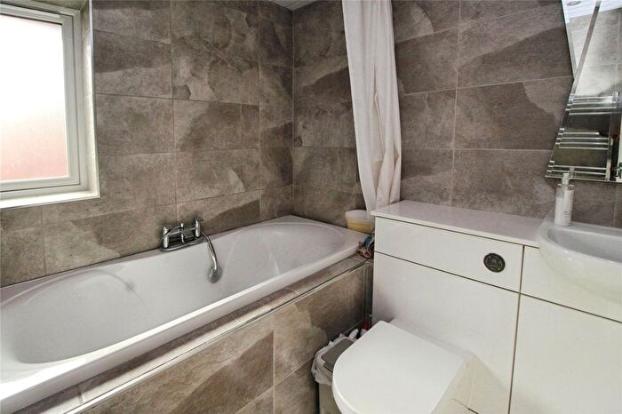 5 Bedroom Detached House For Sale In Holland Avenue, Crowle, Scunthorpe, Lincolnshire, DN17
