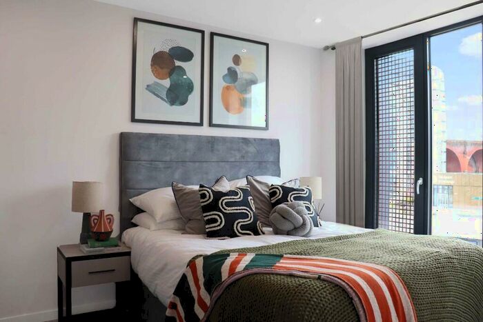 2 Bedroom Apartment To Rent In The Interchange, Stockport, SK3
