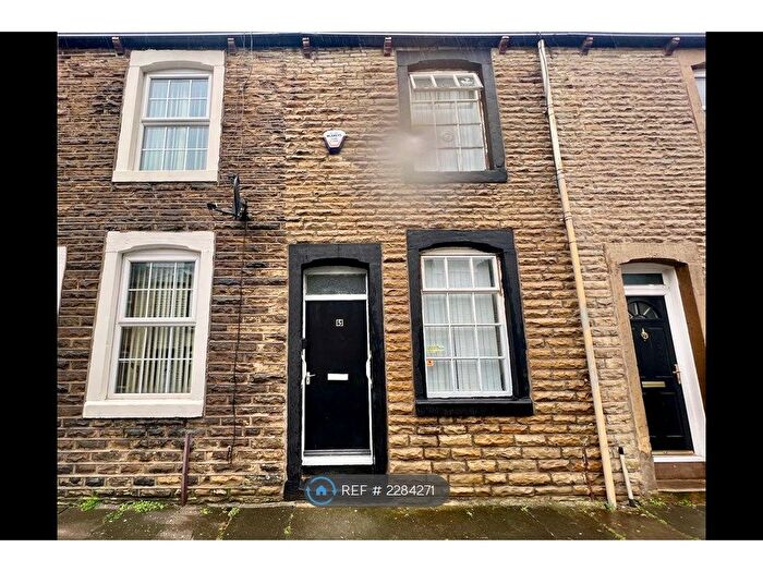 2 Bedroom End Of Terrace House To Rent In Parkinson Street, Burnley, BB11