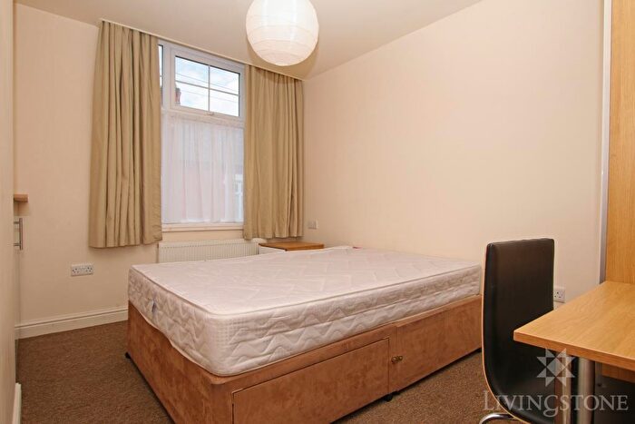 3 Bedroom Flat To Rent In Tennyson St, LE2