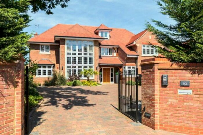 6 Bedroom Detached House To Rent In Aldenham Avenue, Radlett, WD7