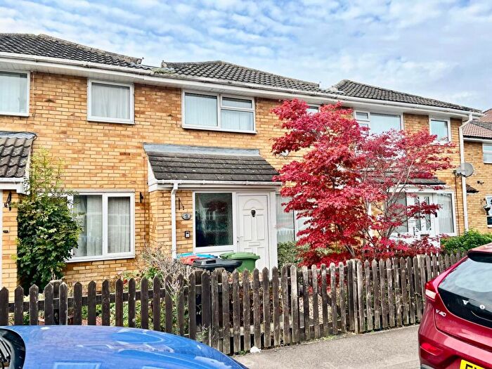 3 Bedroom Terraced House For Sale In Cypress, Newport Pagnell, MK16