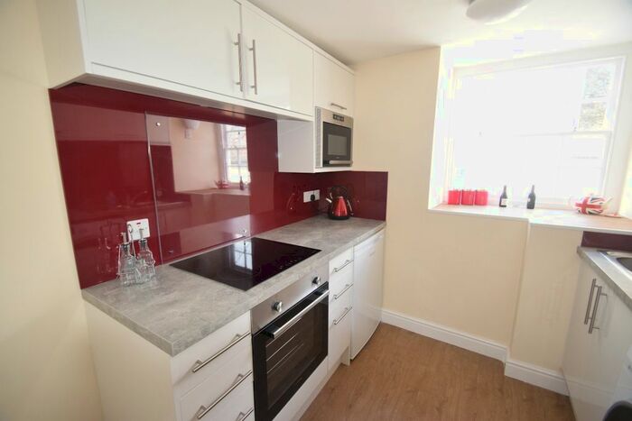 3 Bedroom Flat To Rent In Arwenack Street, Falmouth, TR11