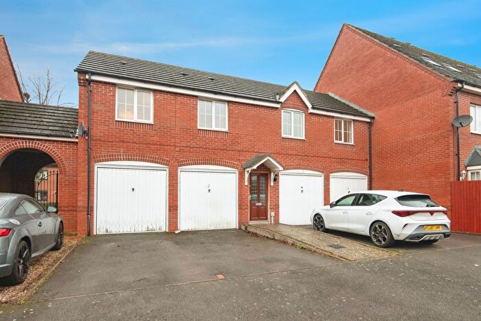 2 Bedroom Property For Sale In Dudley Road, Tipton, DY4