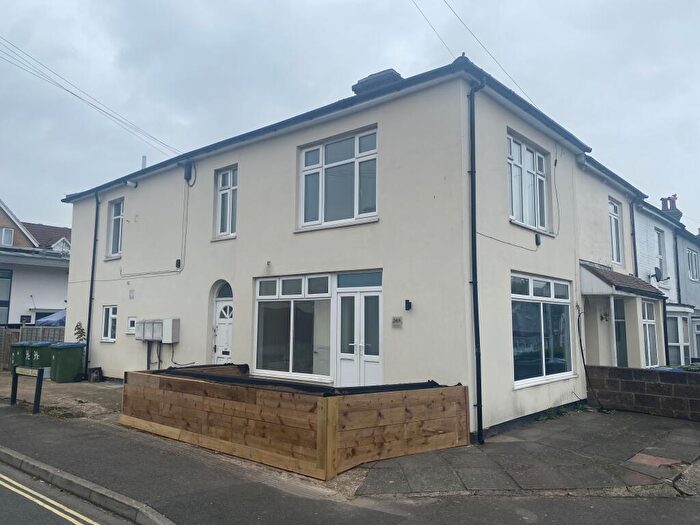 1 Bedroom Flat To Rent In Padwell Road, Bevois Valley, Southampton, Hampshire, SO14