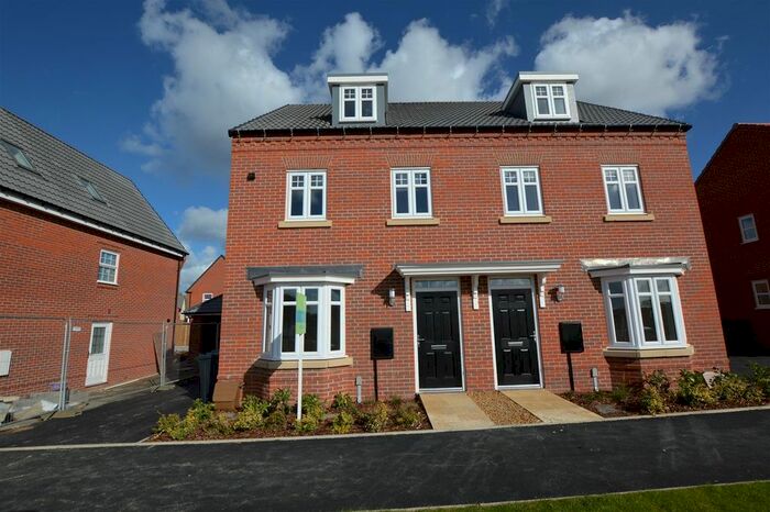 3 Bedroom Town House To Rent In Woolhouse Way, Cringleford, Norwich, NR4