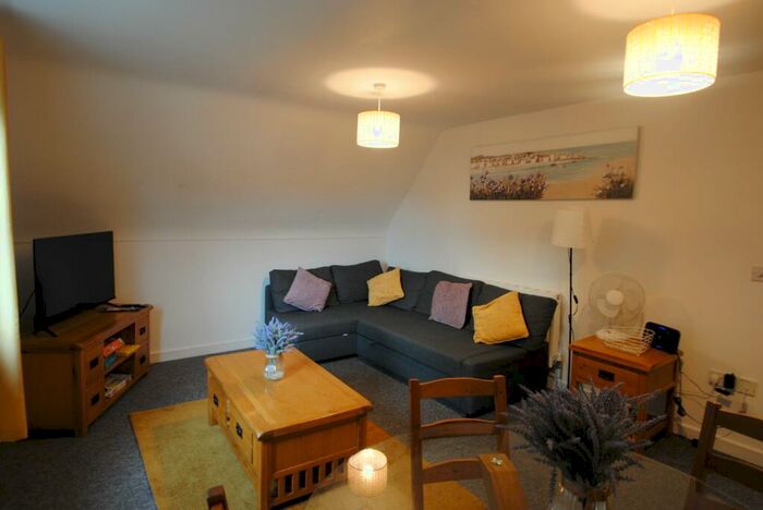 2 Bedroom Flat To Rent In Crabton Close Road, Boscombe, Bournemouth, BH5