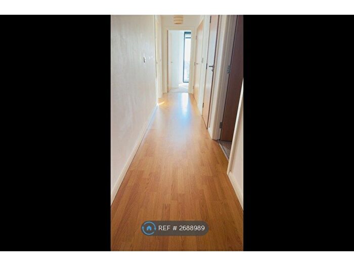 2 Bedroom Flat To Rent In Mann Island, Liverpool, L3