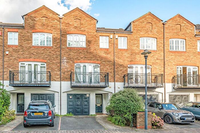 6 Bedroom Terraced House For Sale In Princes Riverside Road, Surrey Quays, London, SE16