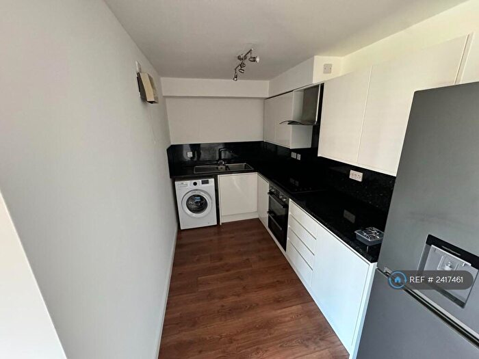 1 Bedroom Flat To Rent In Mckinlay Court, Welling, DA16