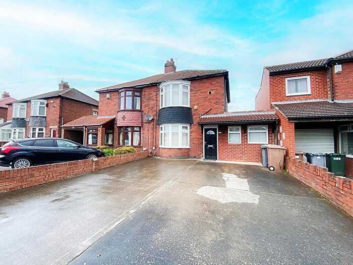 3 Bedroom Semi-Detached House For Sale In Tynemouth Road, Howdon, Wallsend, NE28