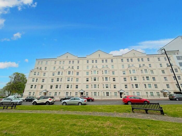 2 Bedroom Flat For Sale In Wilmington Square, Eastbourne, BN21
