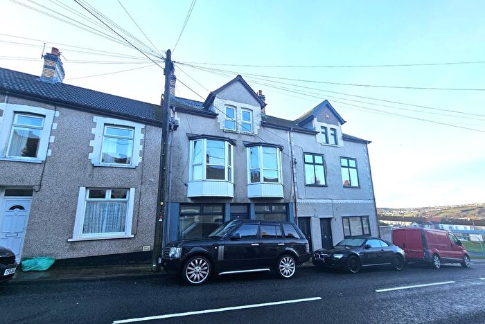 5 Bedroom Terraced House To Rent In Fair View, Blackwood, NP12