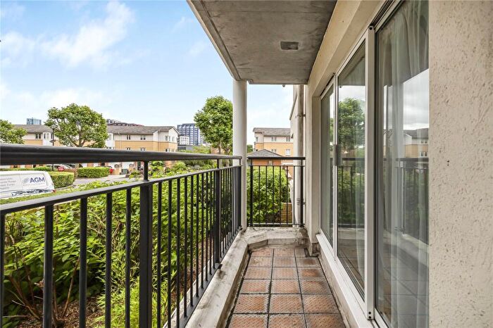 1 Bedroom Apartment To Rent In Susan Constant Court, Newport Avenue, London, E14