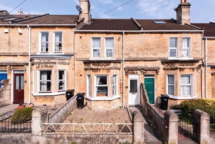 6 Bedroom Terraced House To Rent In Lyndhurst Road, Bath, BA2