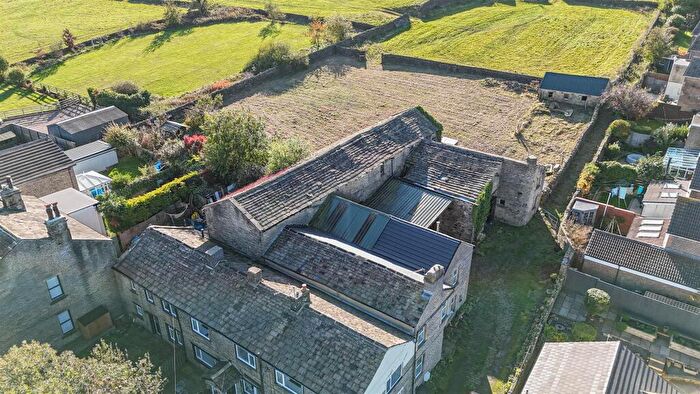 3 Bedroom Farm House For Sale In Green Lane, Sowood, Halifax, HX4