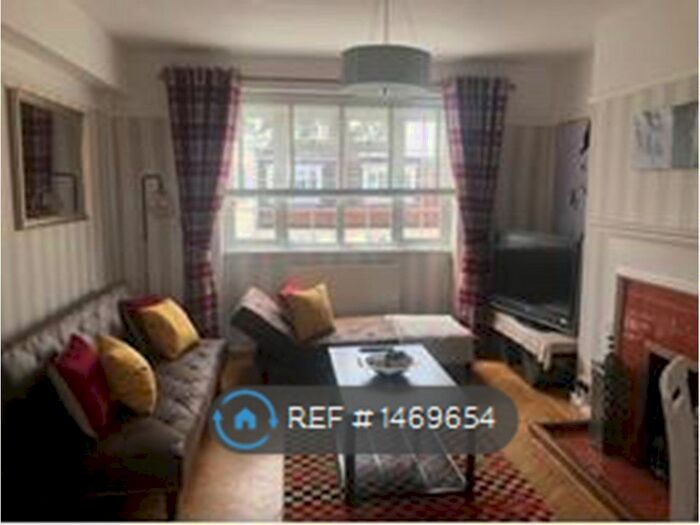 1 Bedroom Flat To Rent In Spencer Court, London, SW20
