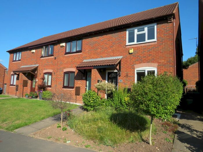2 Bedroom Property To Rent In Mallard Drive, Oldbury, B69