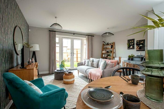 3 Bedroom Semi-Detached House For Sale In Evans Mead, Stilton, Peterborough, PE7