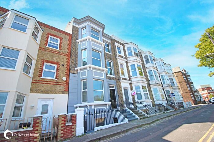 1 Bedroom Flat To Rent In Lausanne Terrace, St. Johns Road, Margate, Kent, CT9