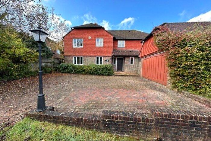 5 Bedroom Property To Rent In Beech Hill, Wadhurst, TN5