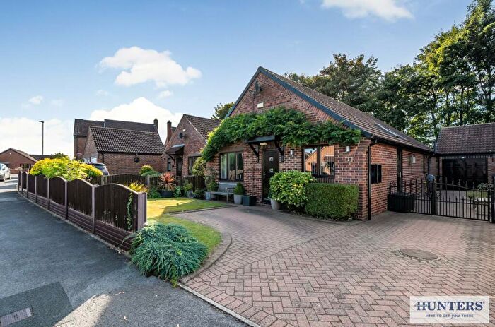 3 Bedroom Detached Bungalow For Sale In Village Farm Court, Beal, Goole, DN14
