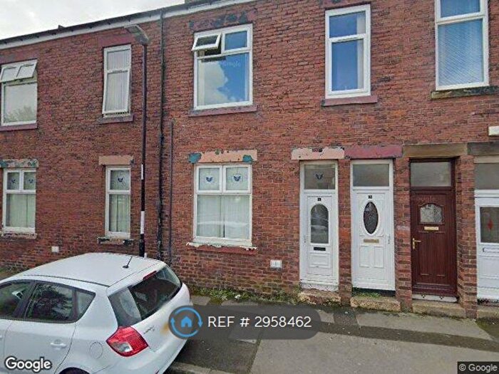 2 Bedroom Flat To Rent In New Herrington, Sunderland, SR4