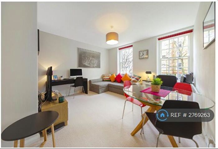 1 Bedroom Flat To Rent In Winfield House, London, SW11