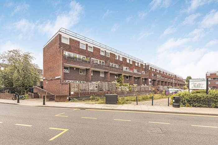 3 Bedroom Apartment For Sale In Ollerton Green, Bow, E3
