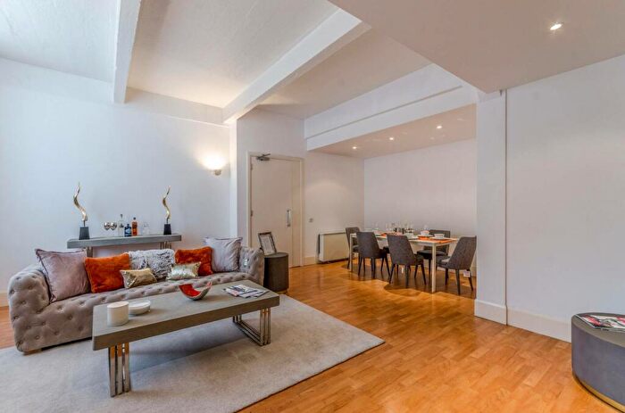 2 Bedroom Flat To Rent In City Road, City, London, EC1V