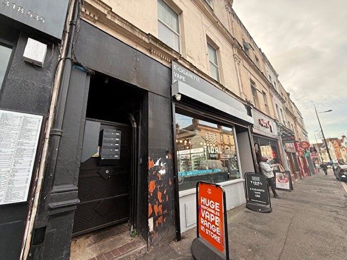 Property To Rent In Old Christchurch Road, Bournemouth, BH1