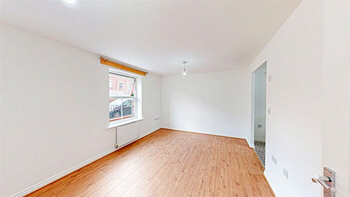2 Bedroom Flat For Sale In Appleton Street, Cheetham Hill, Manchester, M8