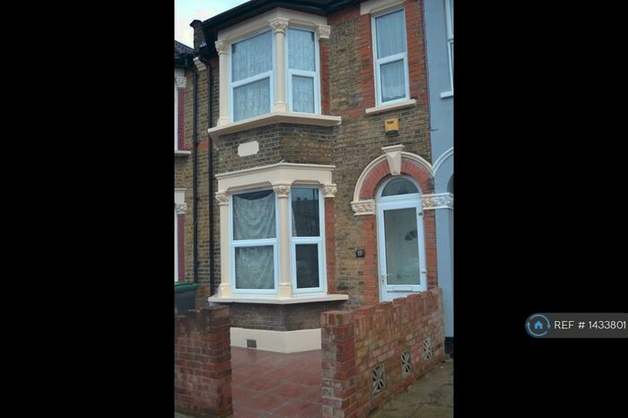 4 Bedroom Terraced House To Rent In Chalgrove Road, London, N17