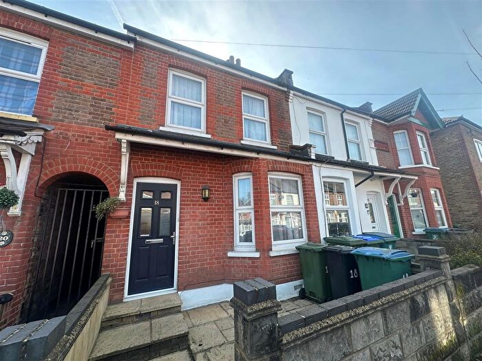 2 Bedroom Terraced House To Rent In Cromer Road, Watford, WD24