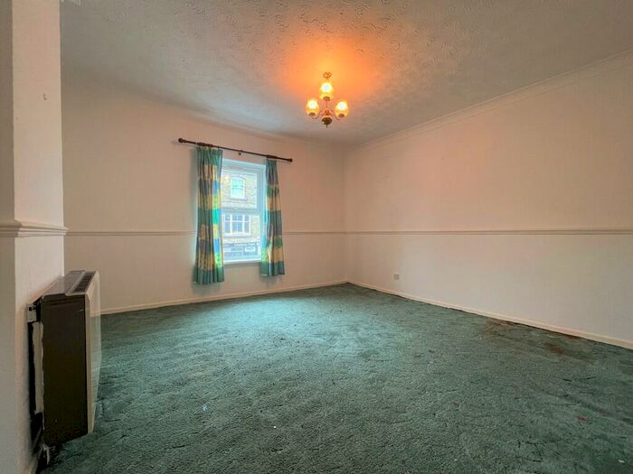 2 Bedroom Flat For Sale In Park Street, Chatteris, Cambs., PE16