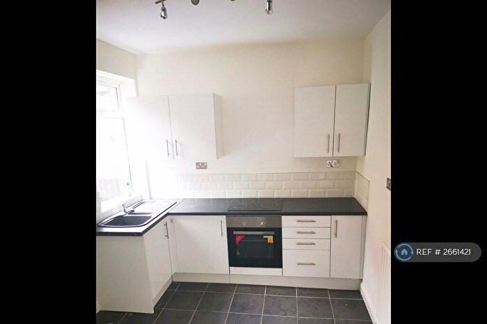 3 Bedroom Terraced House To Rent In Stupton Road, Sheffield, S9
