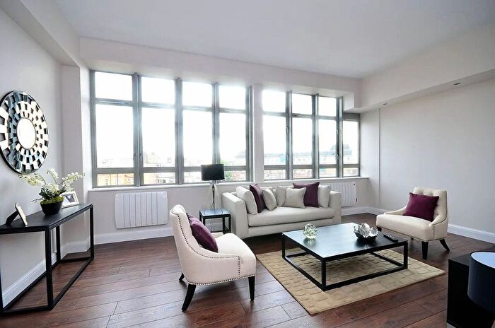 2 Bedroom Flat To Rent In City Road, London, EC1V